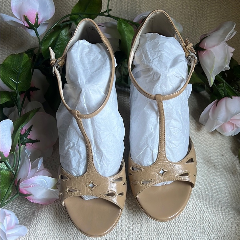 💛Elegant Tan Women's platform t-bar heel Sandals